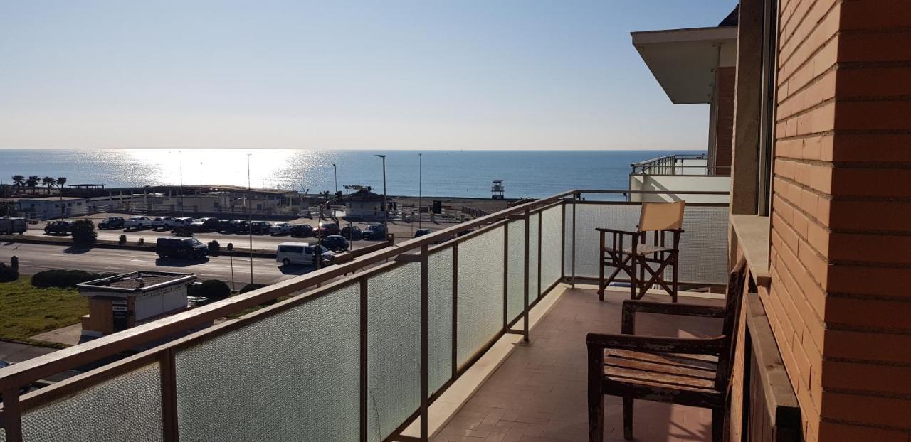 Ferienwohnung Sea View Lido di Ostia Exterior foto